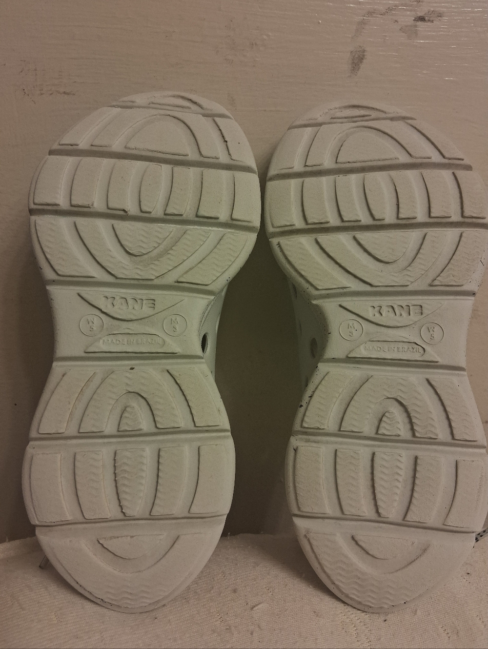 Light Gray KANE Slip-On Perforated Foam Clogs Size Mens 3, Womens 5 Clean - Picture 14 of 16